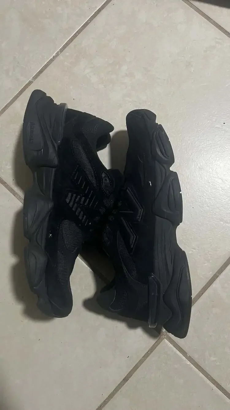 New Balance 9060 Triple Black (U9060BPM)